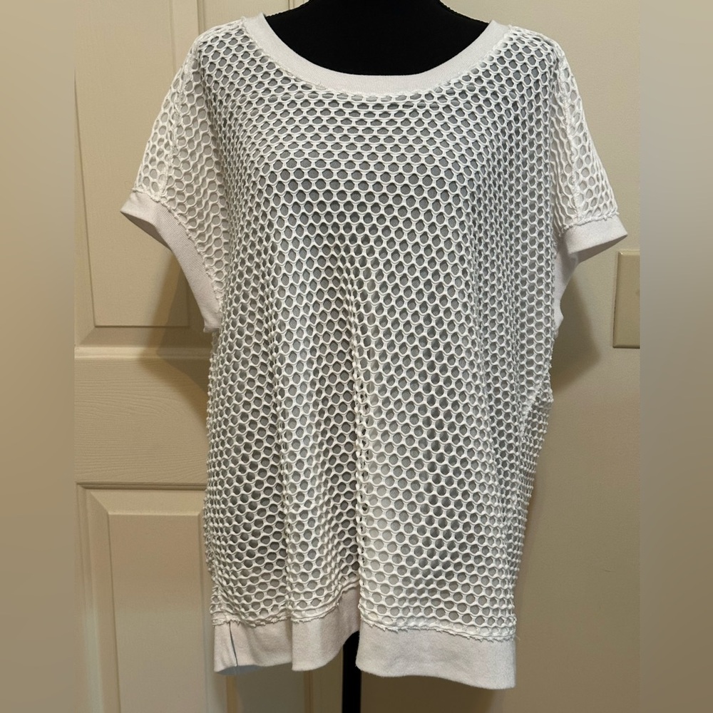 Chicos Zenergy Sz 3 White (oversized) short sleeve pull over